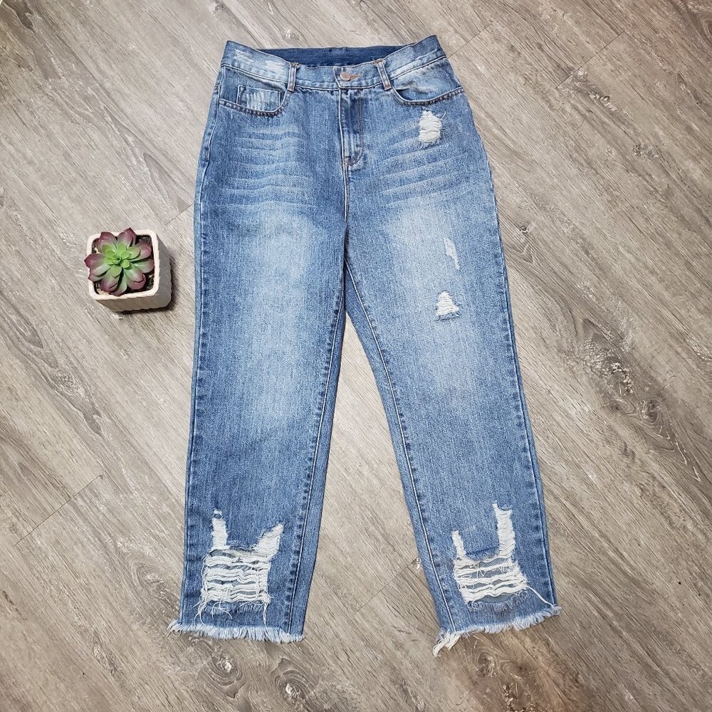 Uppertendom * Relaxed Light Wash Destroyed Jeans M